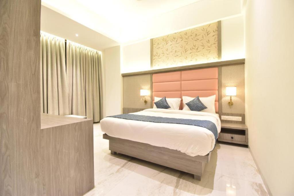Glitz Hotels La Dahlia - Premium Thane Eksteriør billede