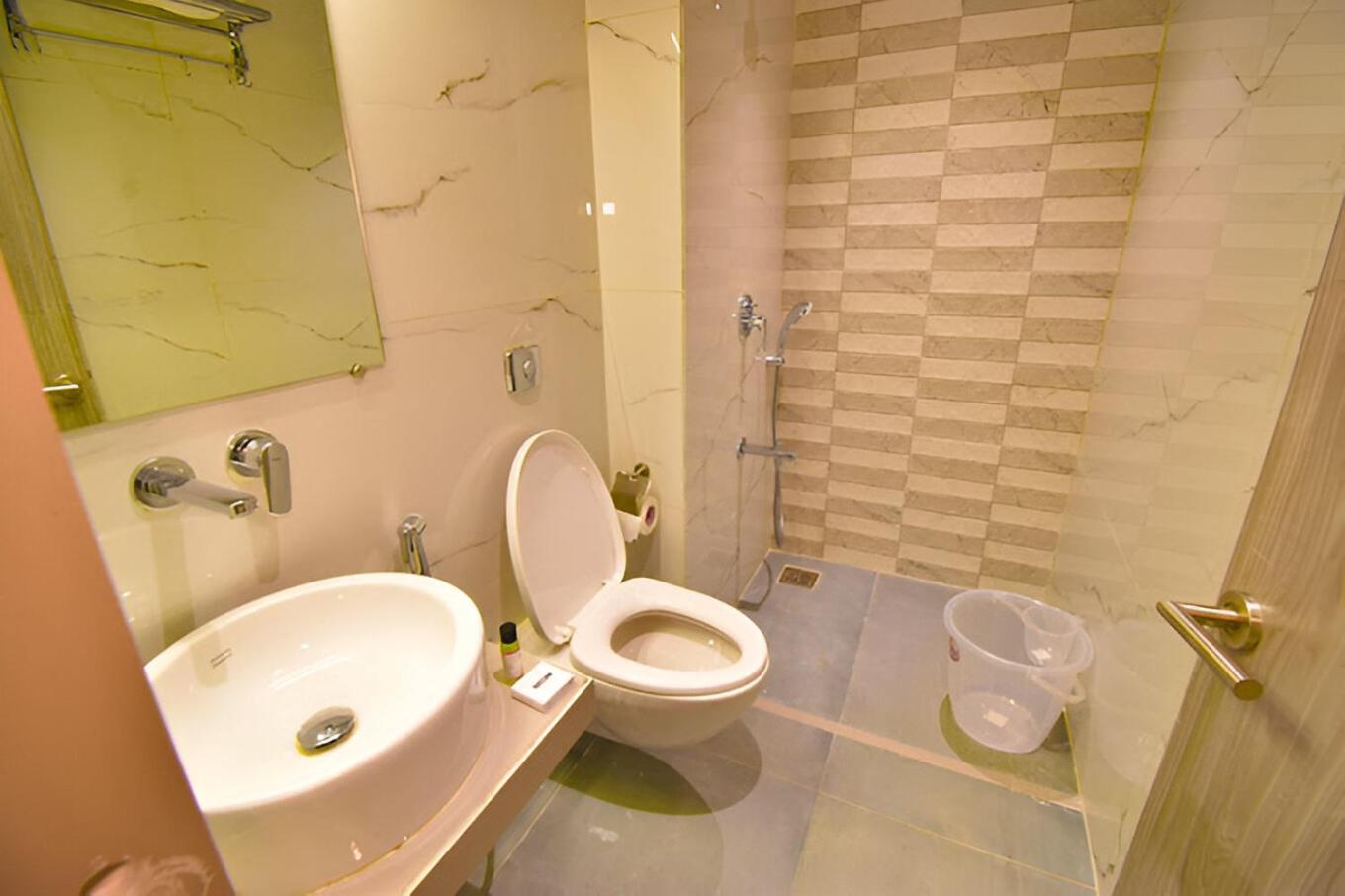Glitz Hotels La Dahlia - Premium Thane Eksteriør billede